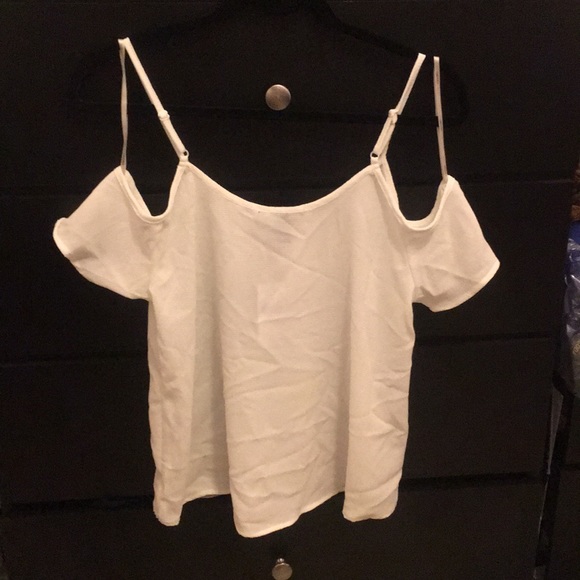 White off the shoulder Top - Picture 2 of 3